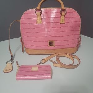 DOONEY & BOURKE ZIP SATCHEL WALLET  KEY CHAIN LEATHER SET